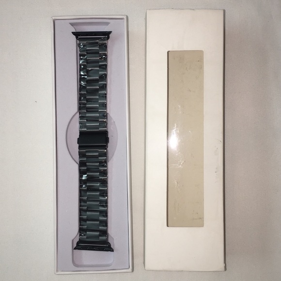 Other - NWT Men’s Stainless Steel Apple Watch Link Band